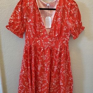 V-neck red print dress